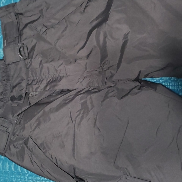 Mens snow pants like new - Picture 5 of 8
